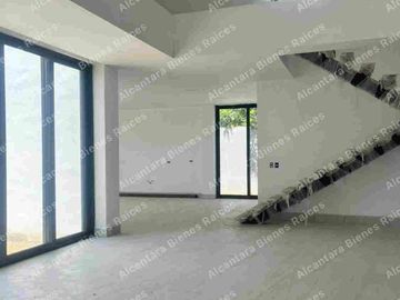 Casa en Venta en Carretera Nacional