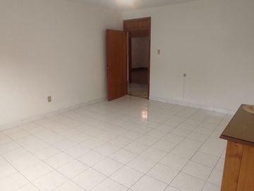 Bonita y amplia casa habitación en venta en Tetla De la Solidaridad