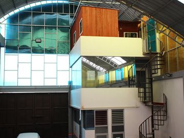 SALON DE EVENTOS 460 M2 - DEPARTAMENTO CON PISCINA, TIENDAS, DEPOSITOS, ETC.