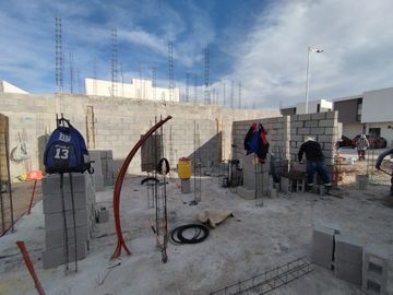 Bonita casa en preventa en los Olivos en Gómez Palacio, Dgo. A ser terminada a principios de Abril 2025