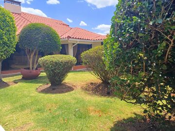 CASA DE VENTA CUMBAYA RESERVORIO