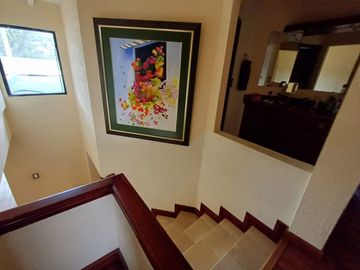 CASA DE VENTA CUMBAYA RESERVORIO