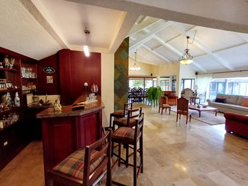 CASA DE VENTA CUMBAYA RESERVORIO