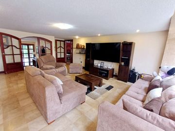 CASA DE VENTA CUMBAYA RESERVORIO