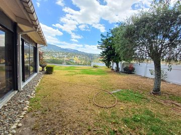 CASA DE VENTA CUMBAYA RESERVORIO