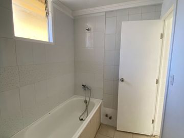 EN VENTA CASA EN CURICÓ, Pasaje Eduardo Anguita 2203