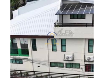 Modern Design House and Lot For Sale in Project 6 Quezon City