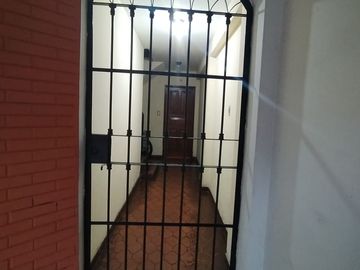 Vendo Lindo Departamento En Av Caminos Del Inca. Cerca al Parque de la Amistad