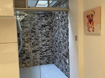 Vendo Lindo Departamento En Av Caminos Del Inca. Cerca al Parque de la Amistad