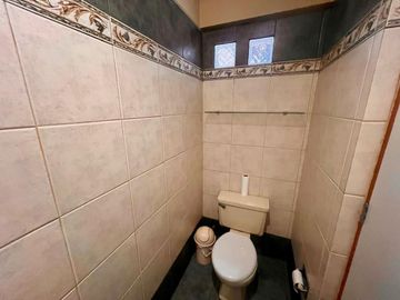 VENTA  CASA CHALET EN LA MOLINA - ¡BUENA UBICACIÓN Y COMODIDAD!