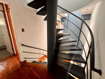 VENTA  CASA CHALET EN LA MOLINA - ¡BUENA UBICACIÓN Y COMODIDAD!