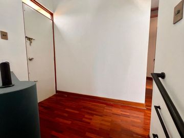 VENTA  CASA CHALET EN LA MOLINA - ¡BUENA UBICACIÓN Y COMODIDAD!