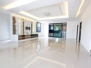 Sale or for Rent 5 bedrooms The Best Villa Bangna-Suvarnabhumi