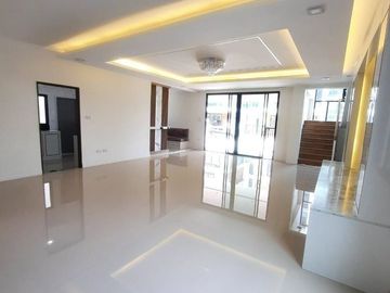 Sale or for Rent 5 bedrooms The Best Villa Bangna-Suvarnabhumi