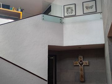 casa en venta en la Recta a Cholula cerca a la UDLA en condominio con  área verde .