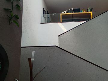 casa en venta en la Recta a Cholula cerca a la UDLA en condominio con  área verde .