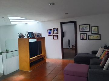 casa en venta en la Recta a Cholula cerca a la UDLA en condominio con  área verde .