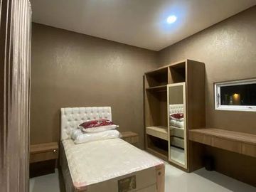 Rumah Royal Residence Semi Furnish Lokasi Jalan Kembar row 4 mobil