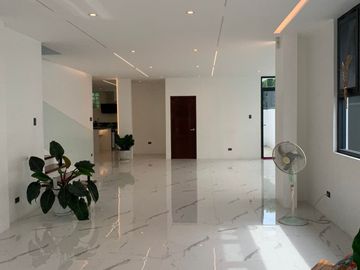 MODERN HOUSE VERMONT PARK ANTIPOLO RIZAL