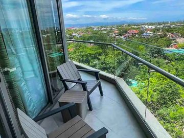 Corner 1 Bedroom Unit with Balcony for Sale in Tambuli Mactan