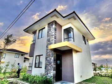 High end House For Sale in Imus Cavite Avida Parklane Settings Vermosa