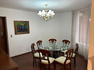Alquilo casa en esquina, vivienda u oficina, San Borja