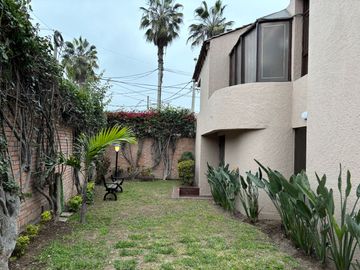 Alquilo casa en esquina, vivienda u oficina, San Borja