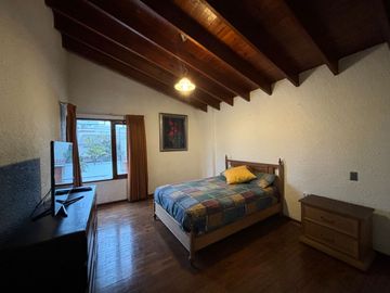 Alquilo casa en esquina, vivienda u oficina, San Borja