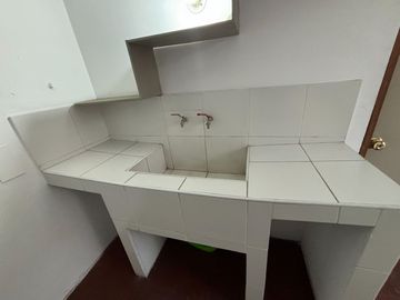 Alquilo casa en esquina, vivienda u oficina, San Borja