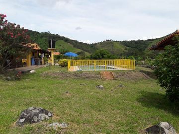VENDE CABAÑA CHINACOTA