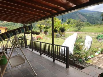 VENDE CABAÑA CHINACOTA