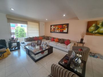 Venta Casa 6ta Sección Lomas Verdes
