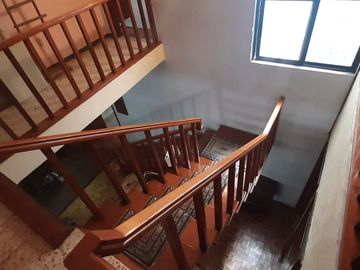 RESIDENCIA EN VENTA A PASOS DEL PARQUE HUNDIDO
