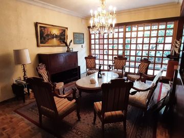 RESIDENCIA EN VENTA A PASOS DEL PARQUE HUNDIDO