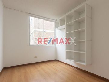 Alquiler apartamento Santiago de Surco S/ 2,300