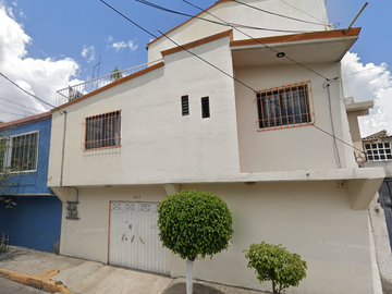 VENTA DE CASA EN NEZAHUALCOYOTL VILLADA EDOMEX