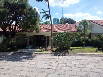 Venta de Residencia de Lujo Coto El Prado Fracc. Lomas del Bosque, Zapopan, Jalisco