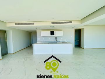 Depa CON PLAYA EN VENTA de 5 recámaras CON VISTA AL MAR