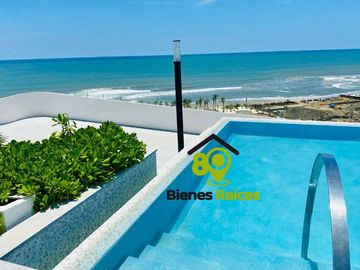 Depa CON PLAYA EN VENTA de 5 recámaras CON VISTA AL MAR