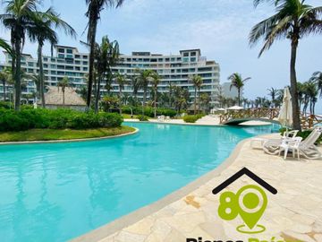 Depa CON PLAYA EN VENTA de 5 recámaras CON VISTA AL MAR