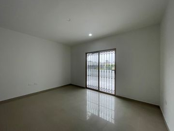 Casa en venta. Fraccionamiento Montecarlo, Villahermosa. Tabasco