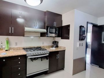Casa en venta en Zona Plateada, con cinco habitaciones.