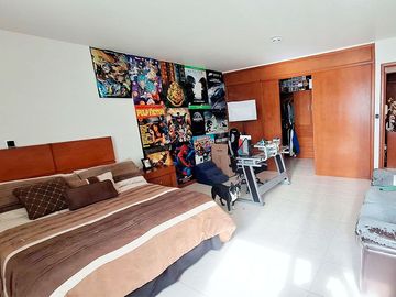 Casa en venta en Zona Plateada, con cinco habitaciones.