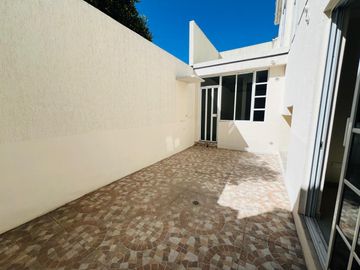 CASA EN VENTA EN EL VALLE DE LOS CHILLOS (SAN RAFAEL)