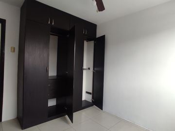 Casa de venta en via Salitre, Urbanización Cataluña