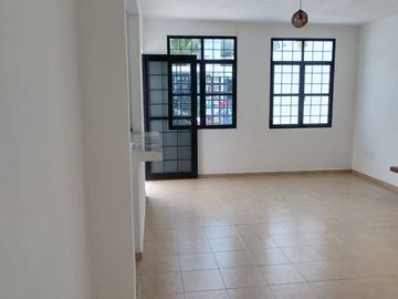 Casa en venta totalmente remodelada en Puerto Morelos Villas Morelos I