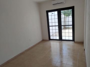 Casa en venta totalmente remodelada en Puerto Morelos Villas Morelos I