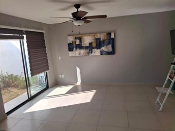 CASA EN VENTA PRIVADA VILLA DE POZOS