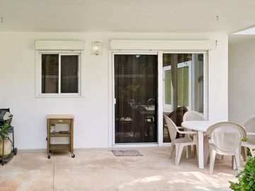 Departamento junto a la alberca, en venta, Pelícanos, Centro, Playa del Carmen