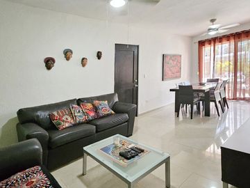 Departamento junto a la alberca, en venta, Pelícanos, Centro, Playa del Carmen
